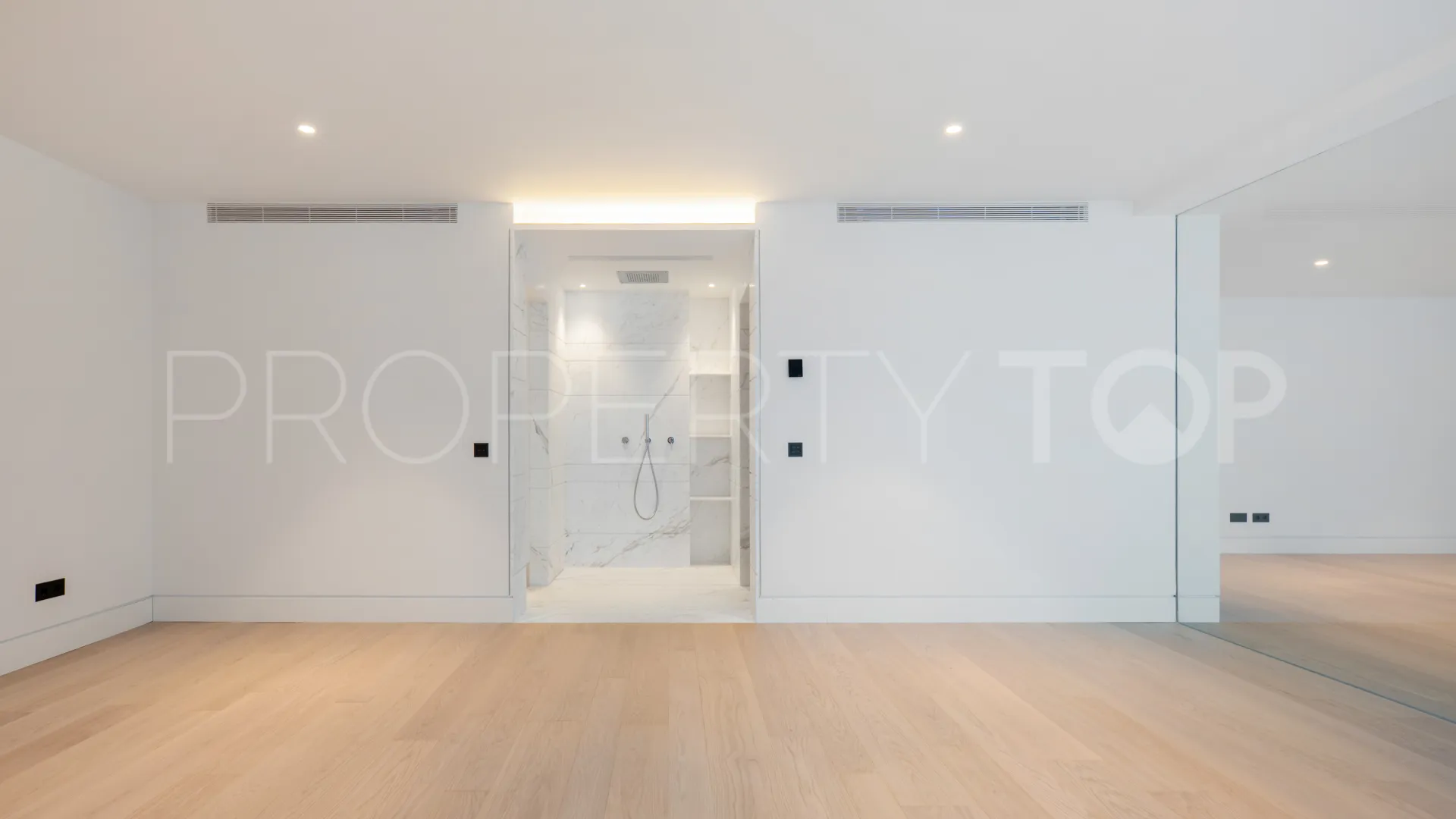 For sale Rocio de Nagüeles villa with 6 bedrooms
