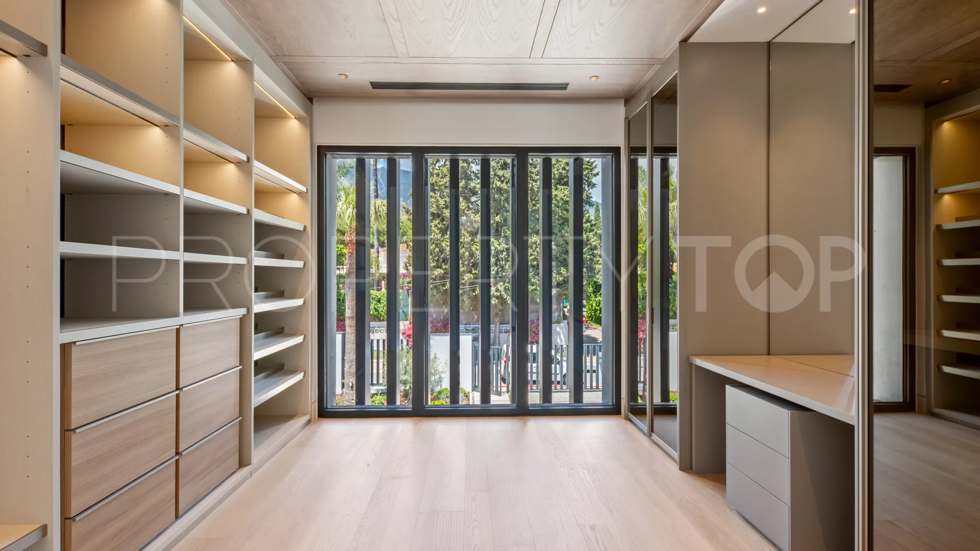 For sale Rocio de Nagüeles villa with 6 bedrooms