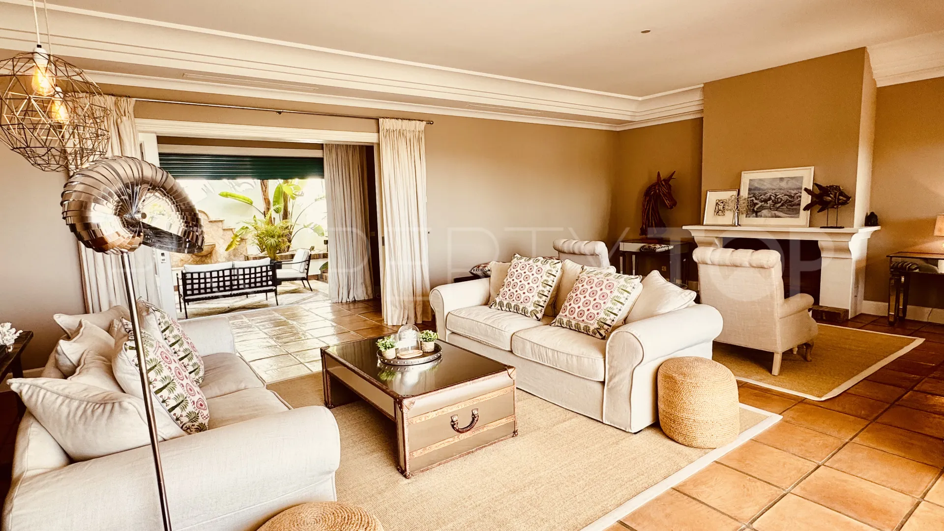 Cascada de Camojan, villa en venta con 5 dormitorios