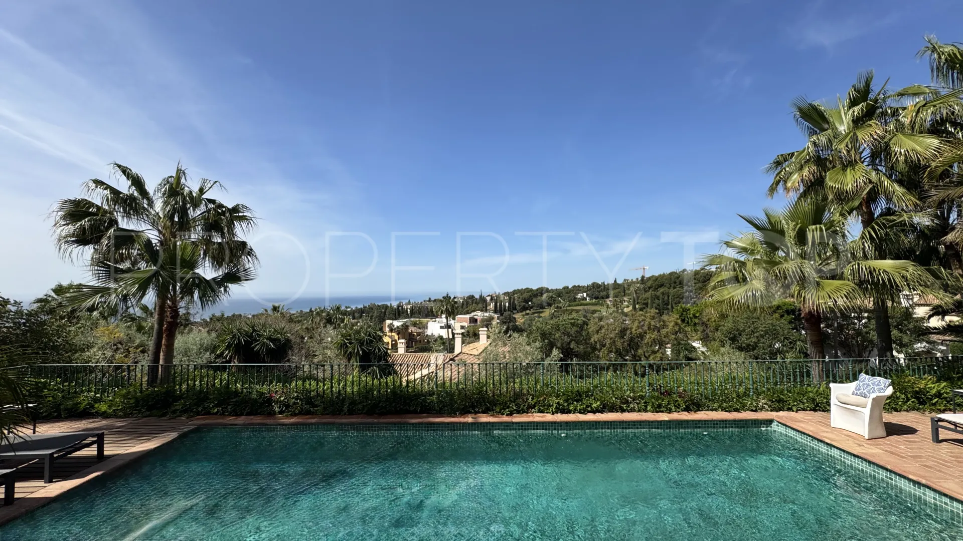 Cascada de Camojan, villa en venta con 5 dormitorios