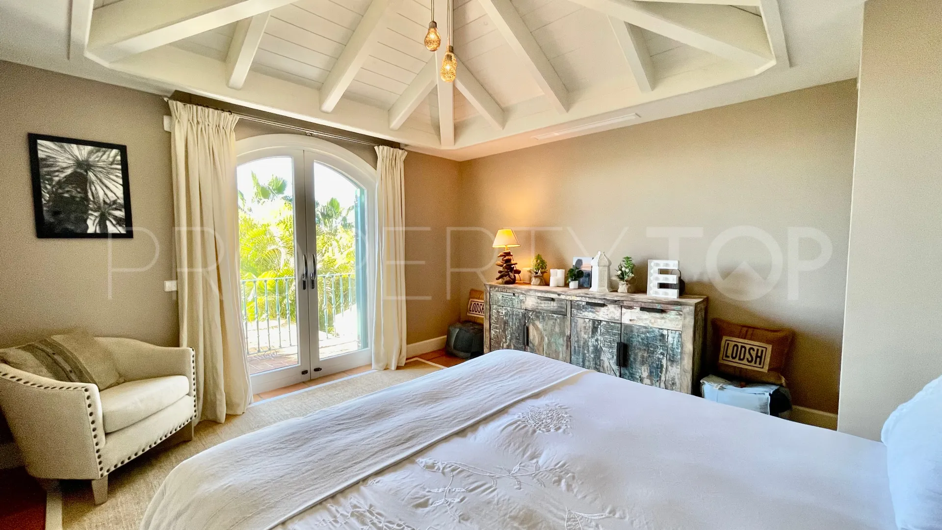 Cascada de Camojan, villa en venta con 5 dormitorios