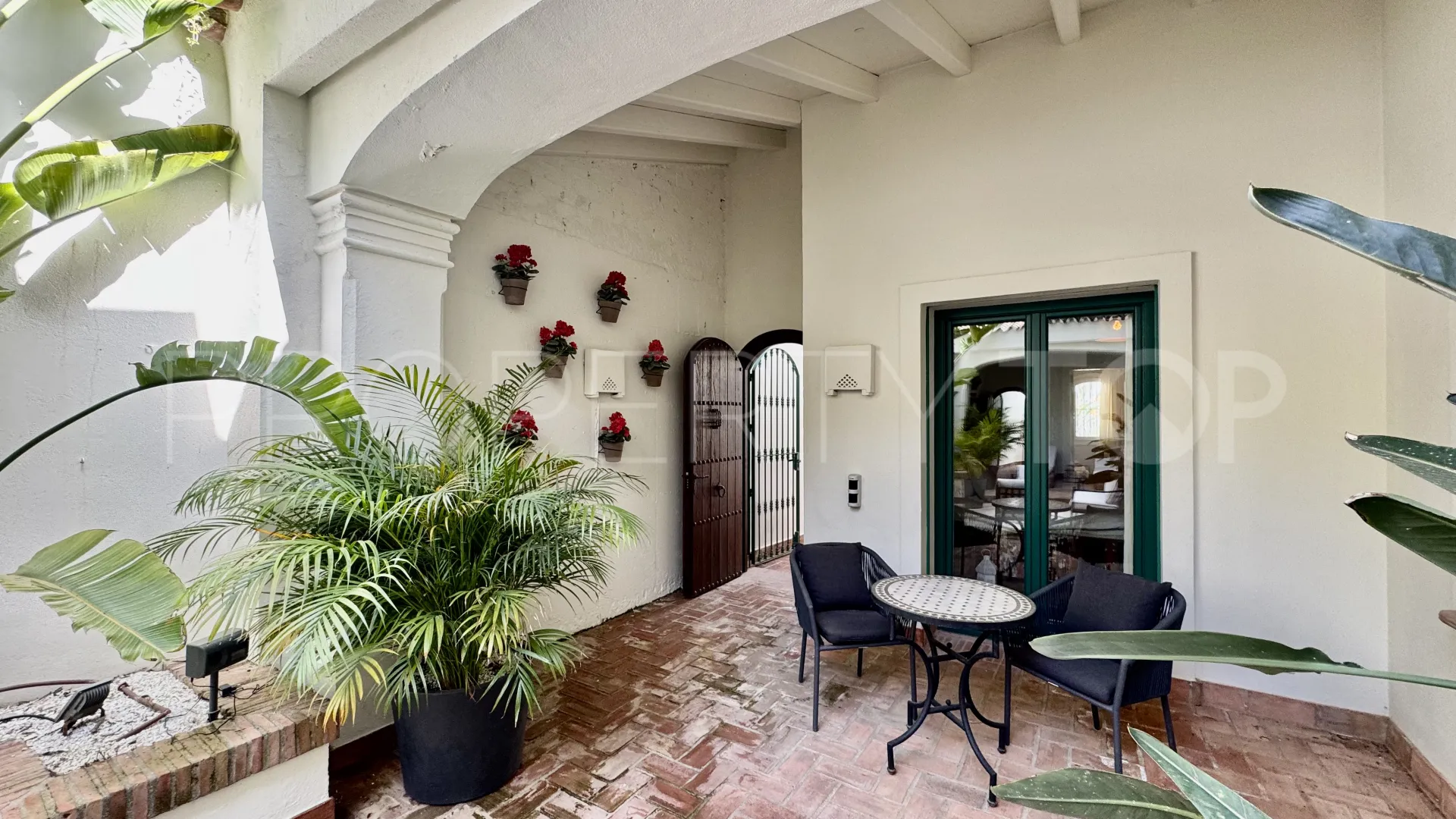 Cascada de Camojan, villa en venta con 5 dormitorios