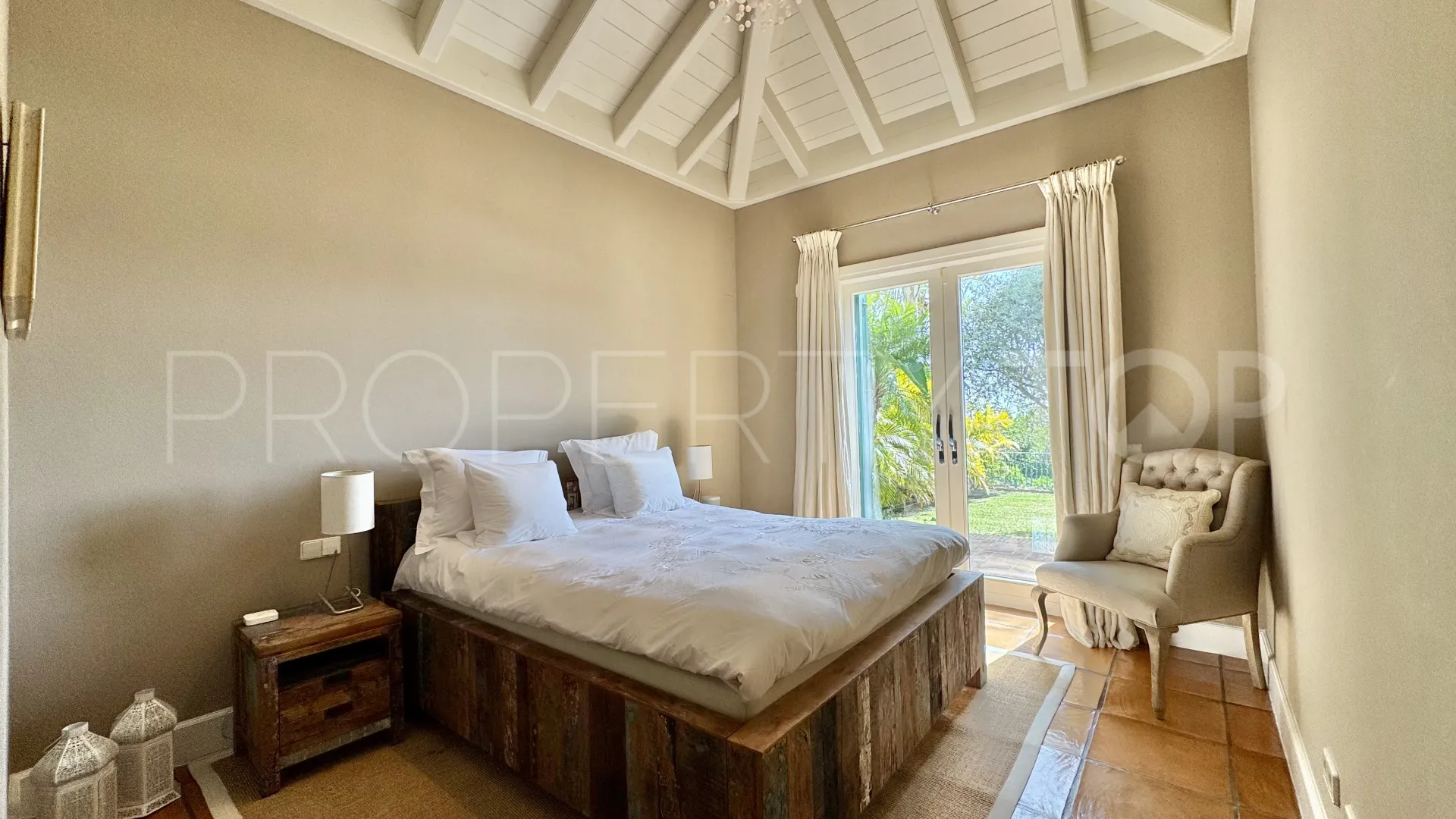 Cascada de Camojan, villa en venta con 5 dormitorios
