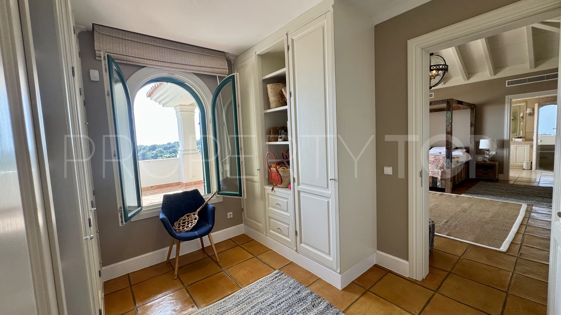 Cascada de Camojan, villa en venta con 5 dormitorios