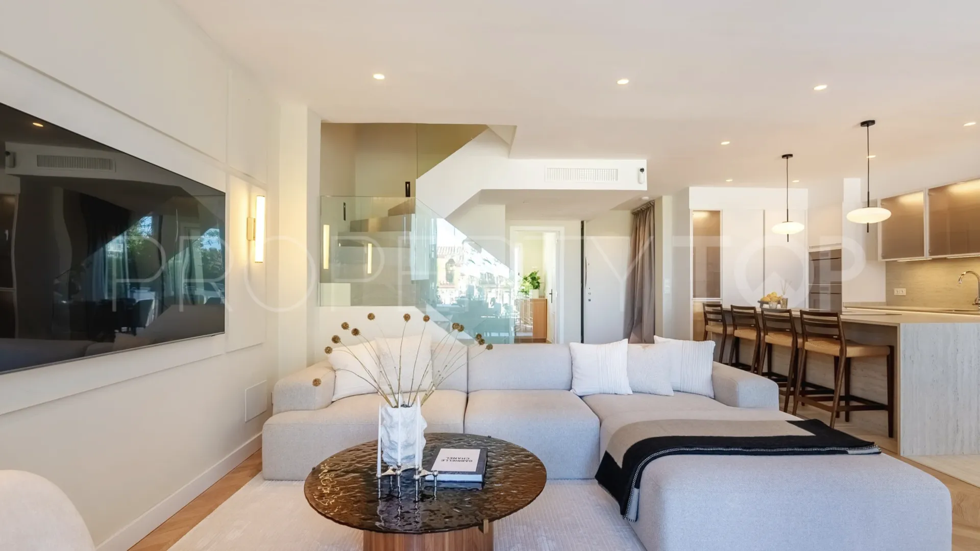 5 bedrooms town house for sale in Altos de Salamanca