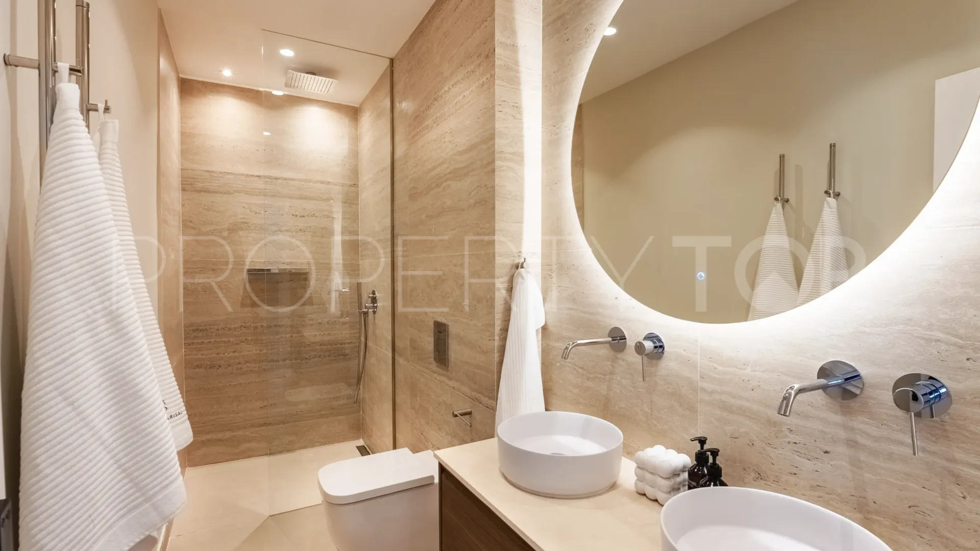 5 bedrooms town house for sale in Altos de Salamanca