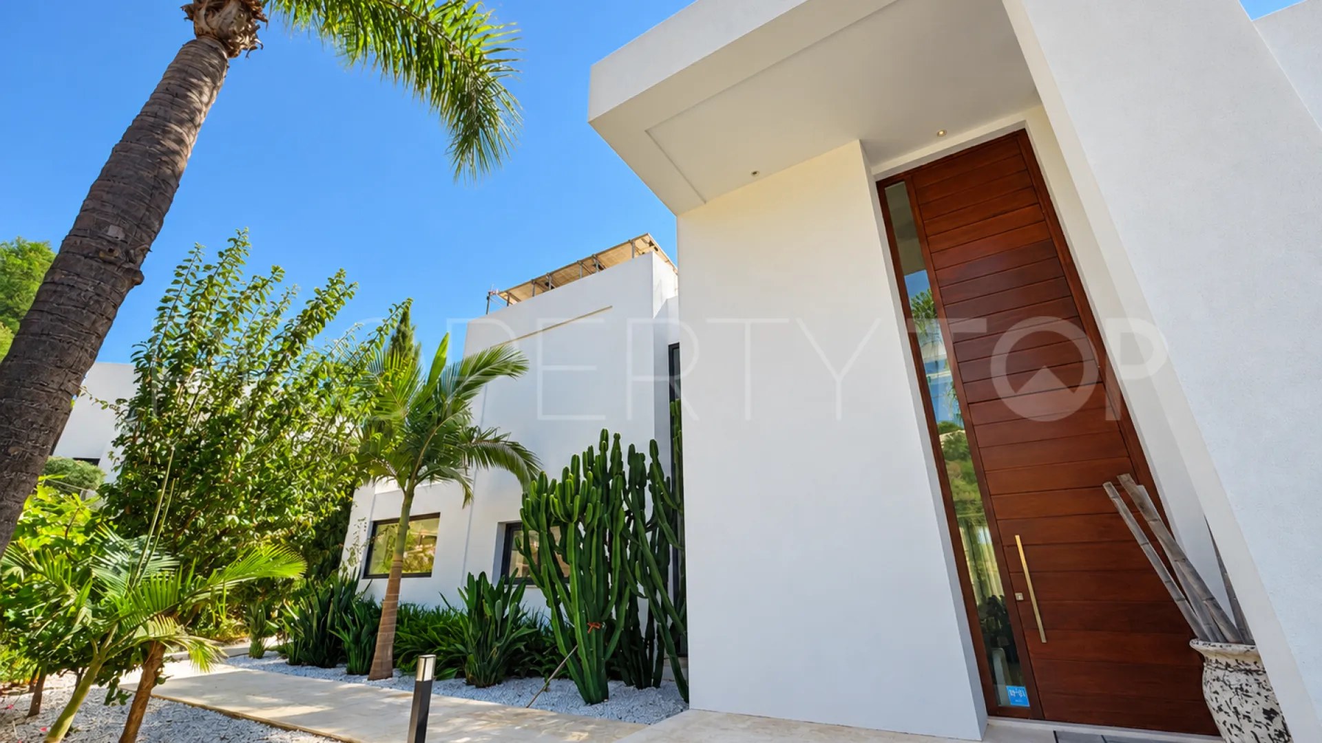 Villa for sale in Los Olivos