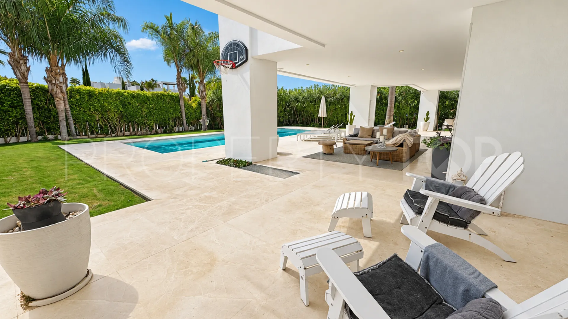 Villa for sale in Los Olivos