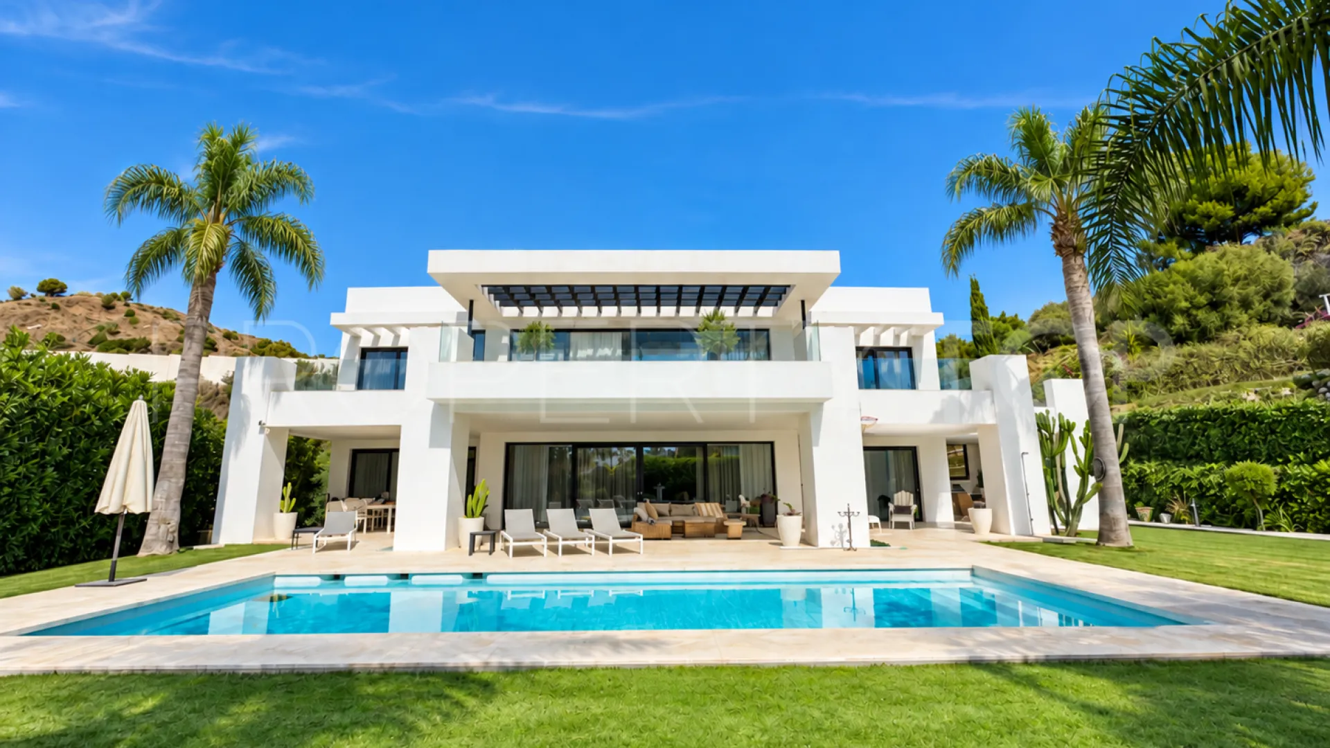 Villa for sale in Los Olivos