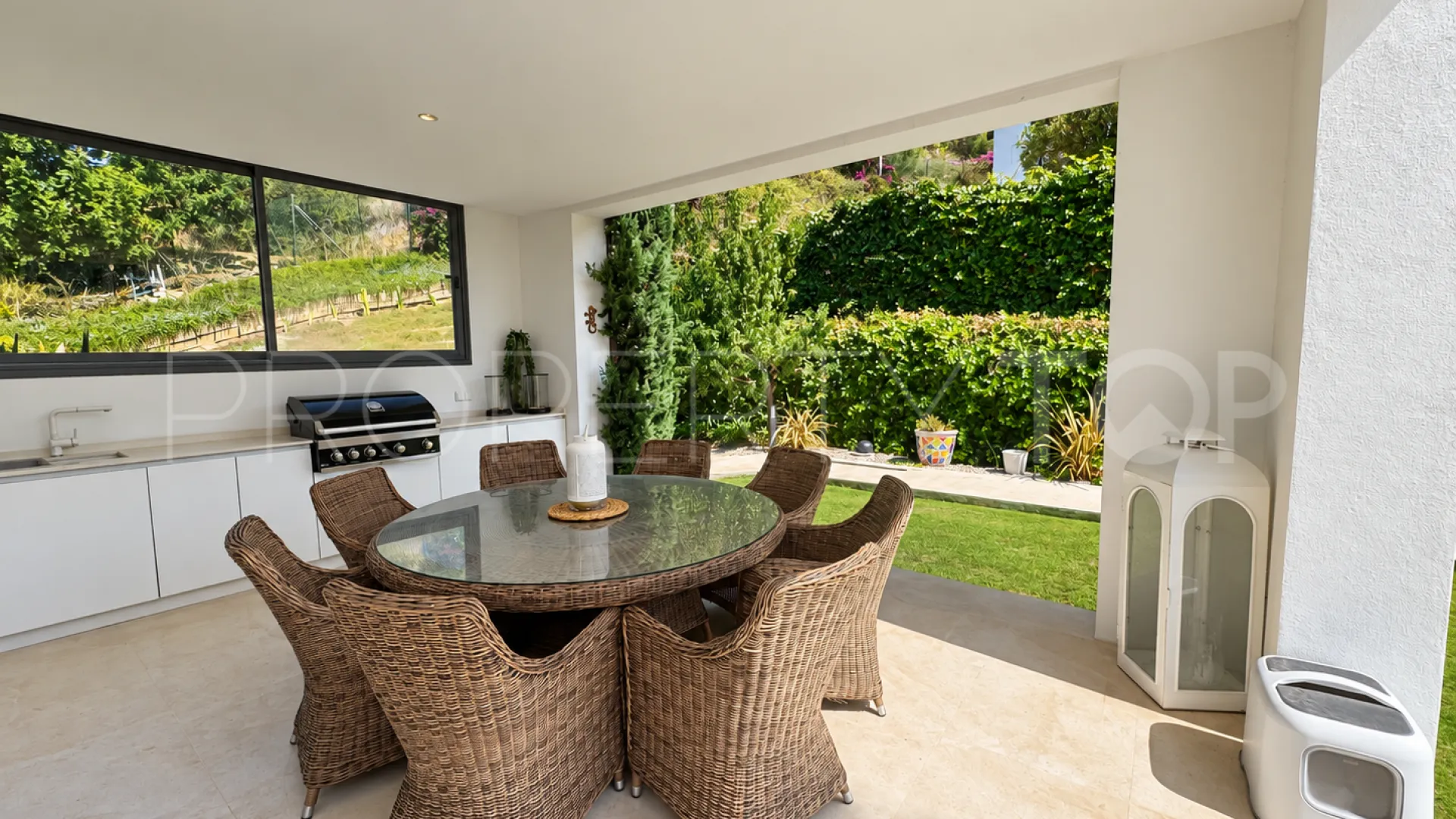 Villa for sale in Los Olivos