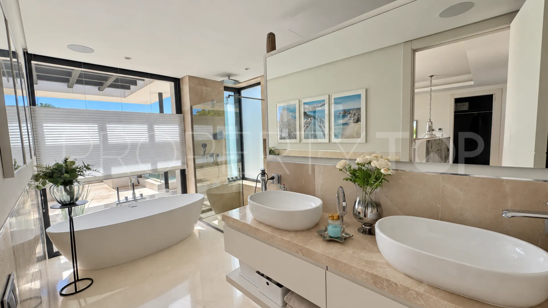 Villa for sale in Los Olivos