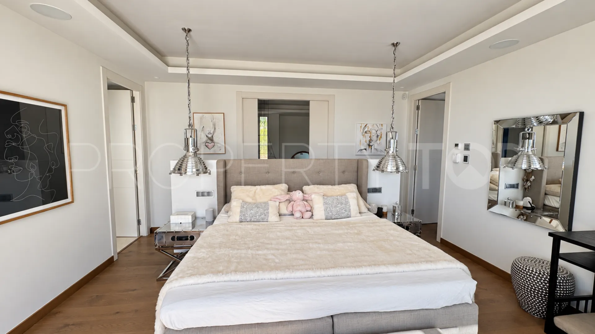 Villa for sale in Los Olivos