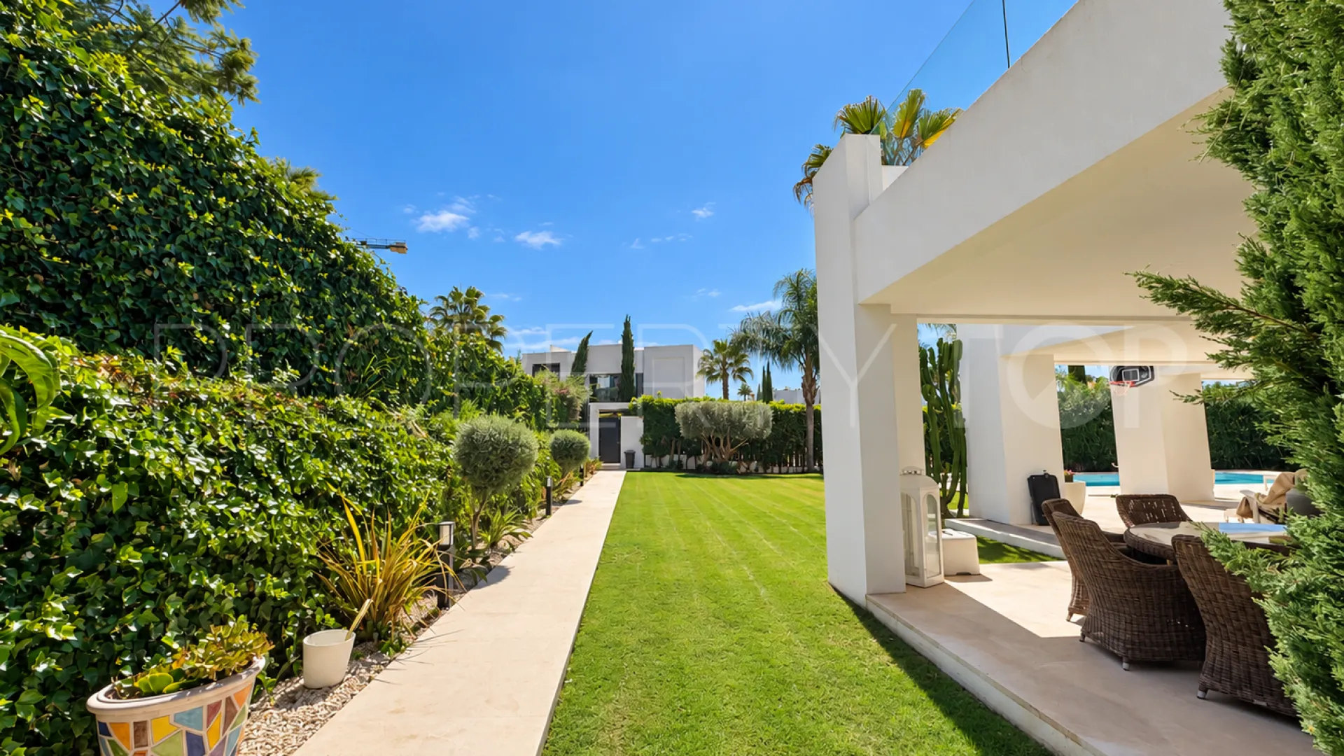 Villa for sale in Los Olivos
