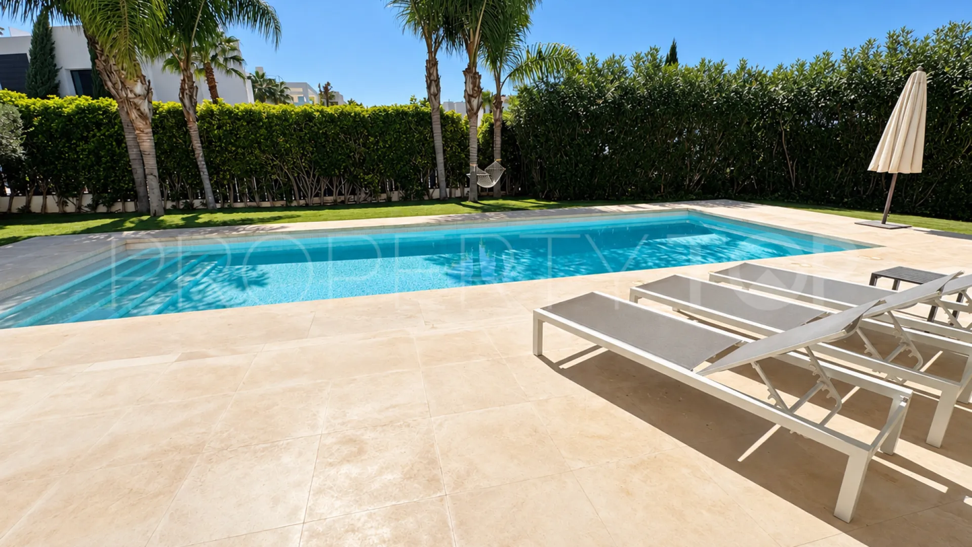 Villa for sale in Los Olivos
