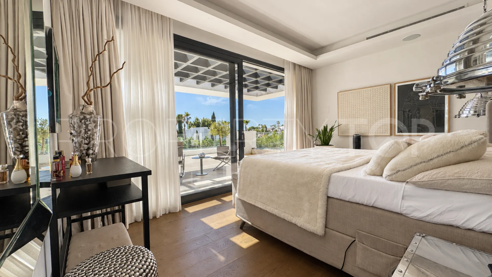 Villa for sale in Los Olivos
