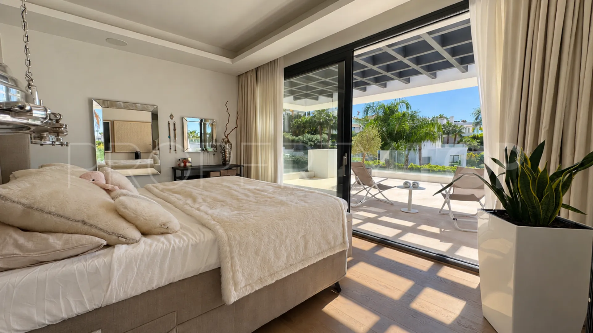 Villa for sale in Los Olivos