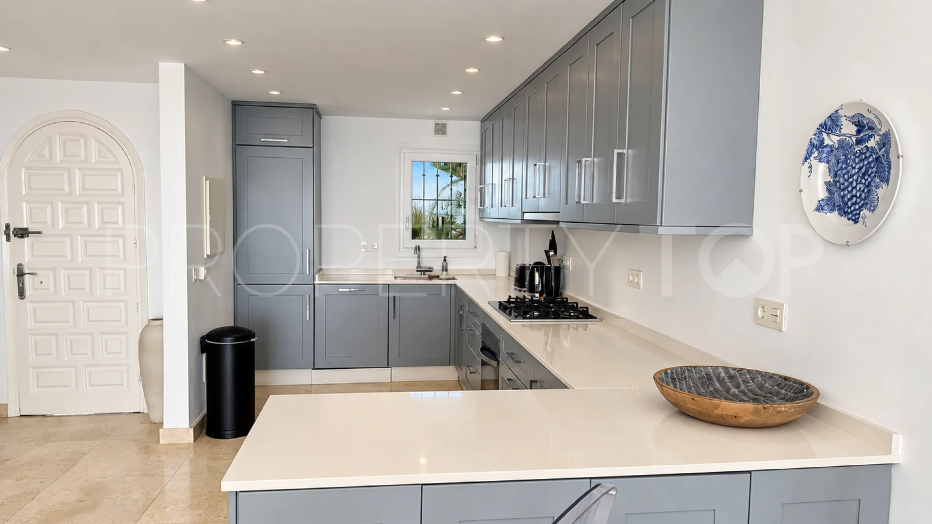 Adosado a la venta en Los Altos de los Monteros con 4 dormitorios