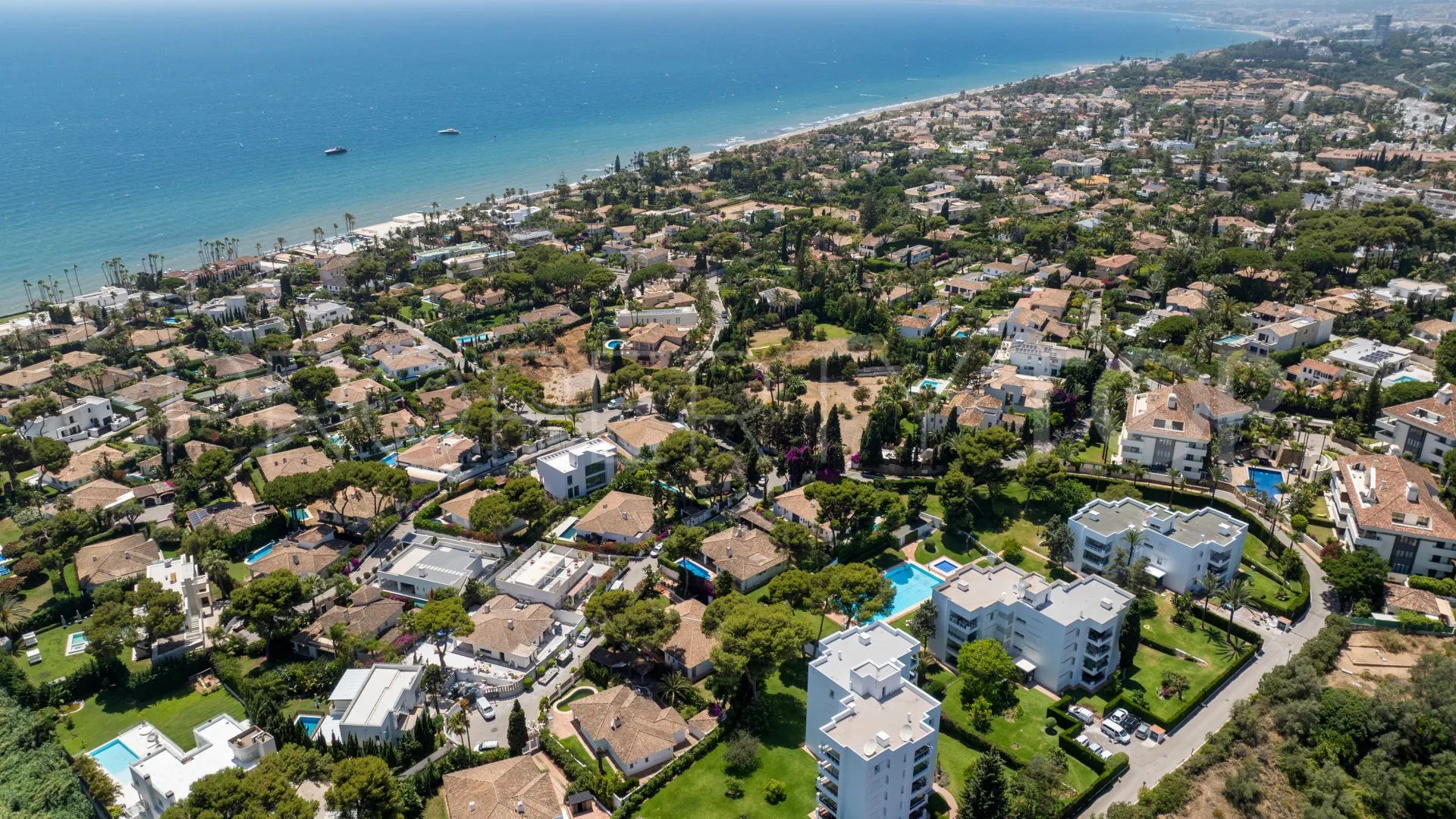 Apartamento a la venta con 3 dormitorios en Los Monteros