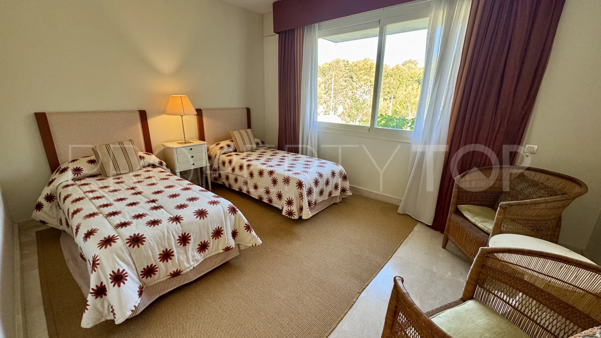 Apartamento en venta de 3 dormitorios en La Trinidad