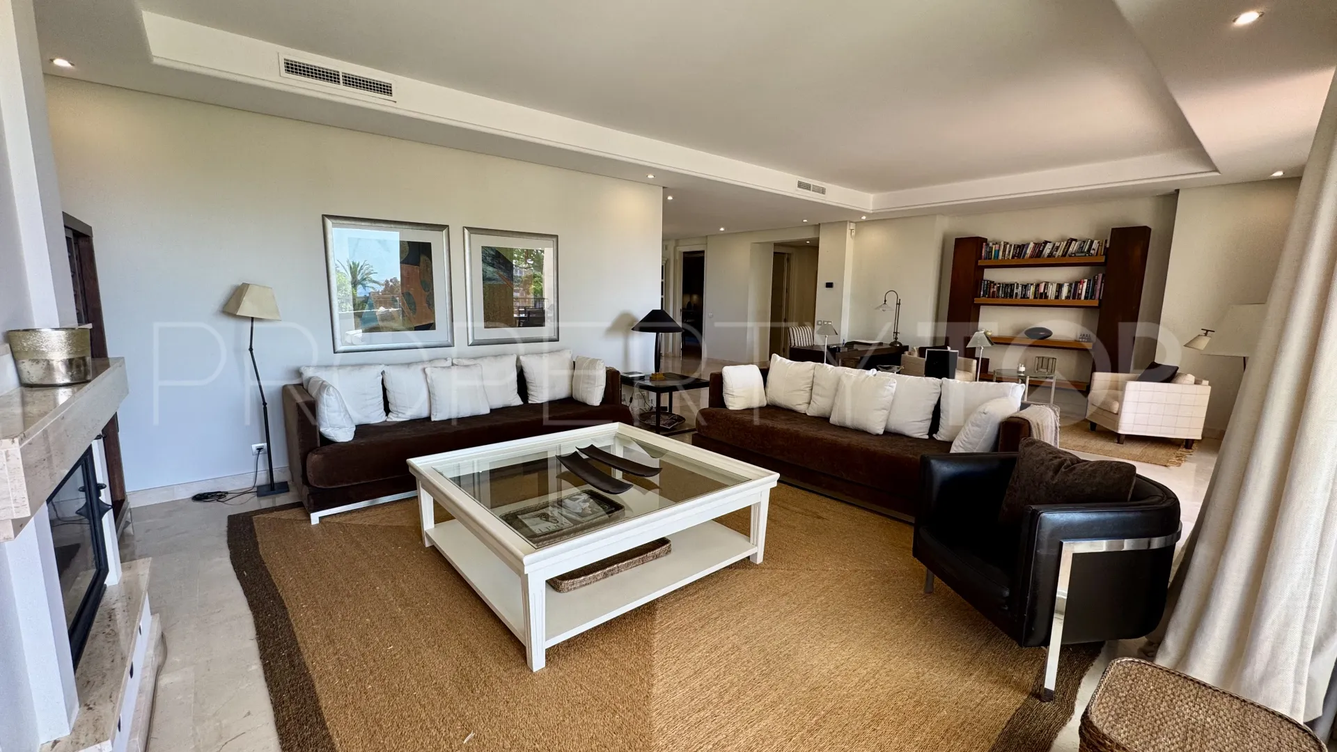 Apartamento en venta de 3 dormitorios en La Trinidad