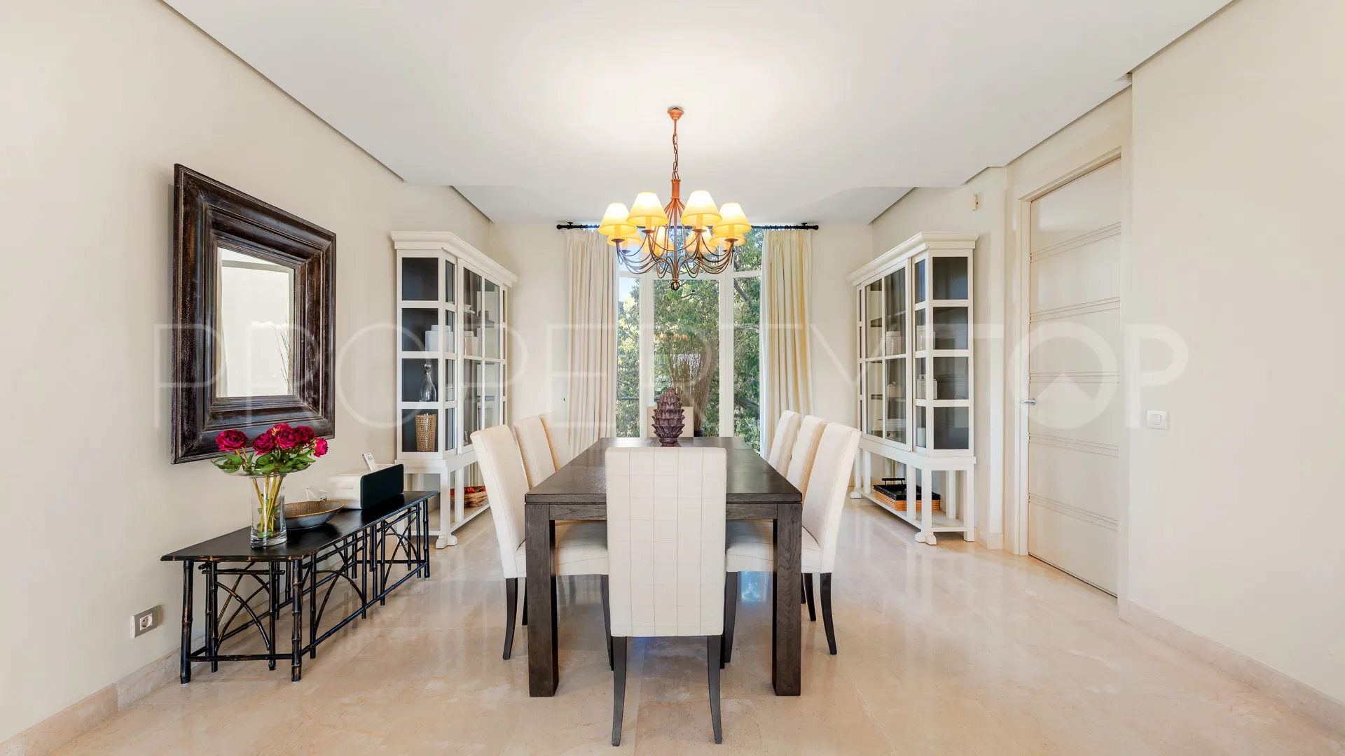 For sale apartment with 3 bedrooms in La Trinidad