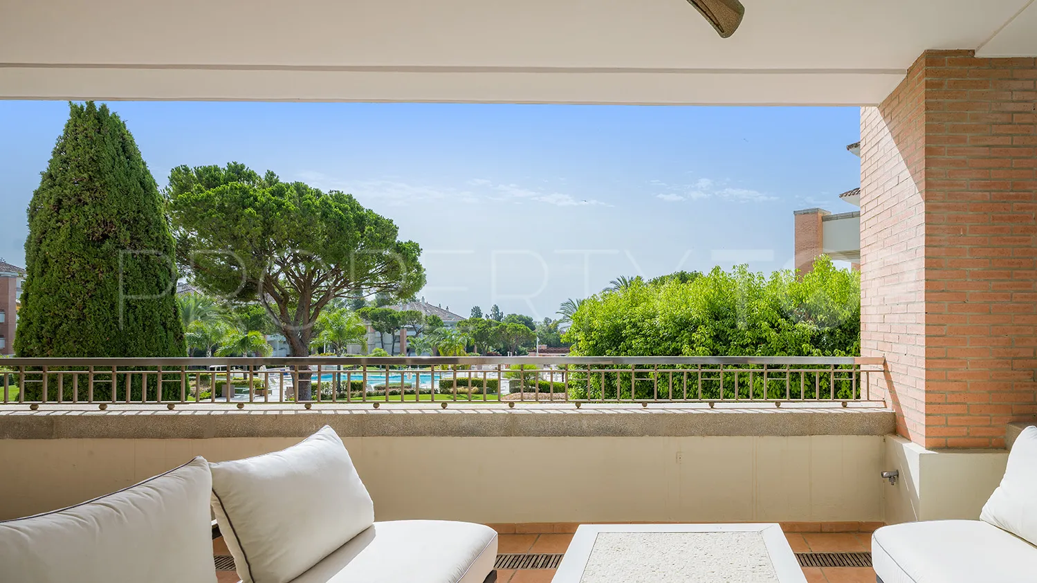 For sale apartment with 3 bedrooms in La Trinidad