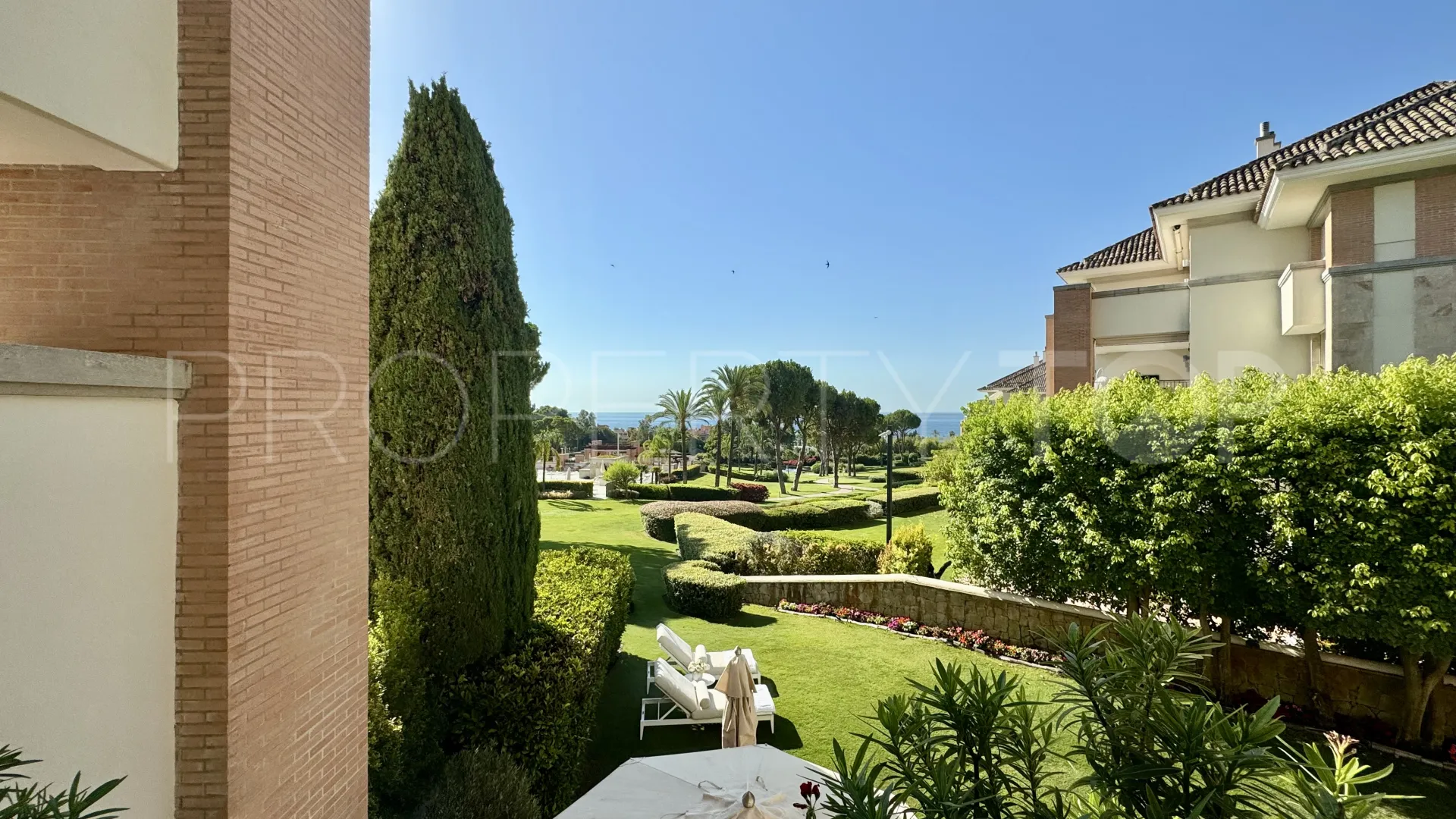 Apartamento en venta de 3 dormitorios en La Trinidad