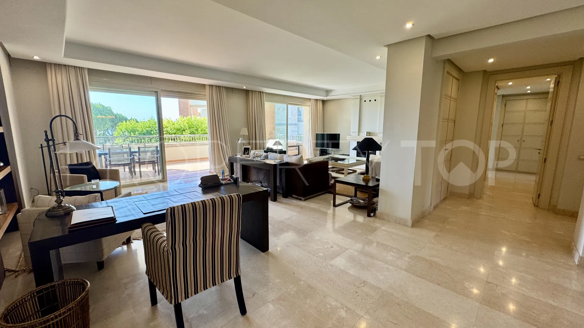 Apartamento en venta de 3 dormitorios en La Trinidad