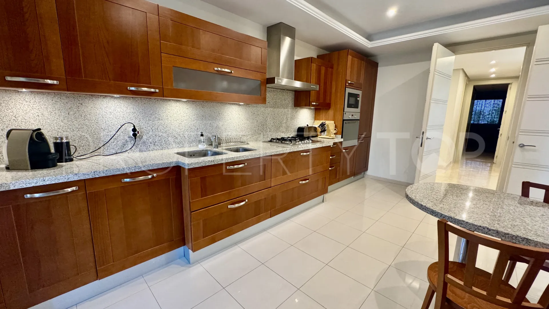 Apartamento en venta de 3 dormitorios en La Trinidad