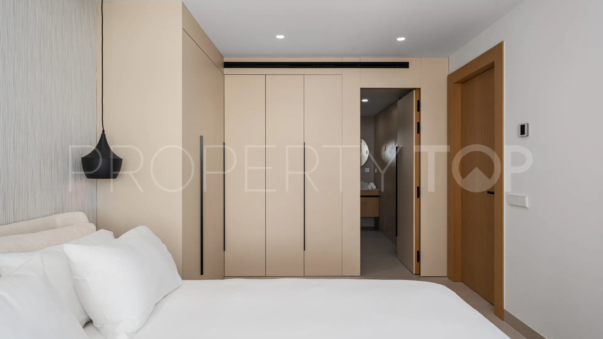 Apartamento a la venta en Palacetes Los Belvederes con 3 dormitorios