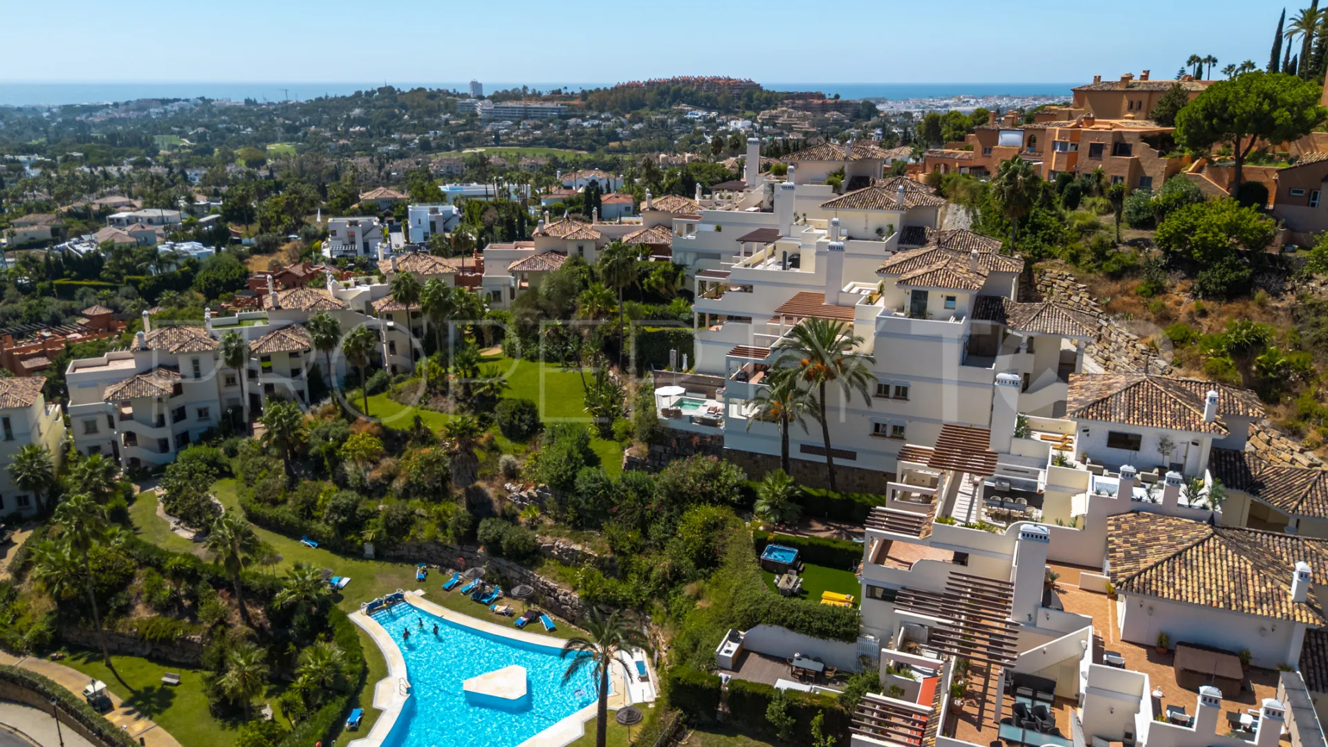 Apartamento a la venta en Palacetes Los Belvederes con 3 dormitorios