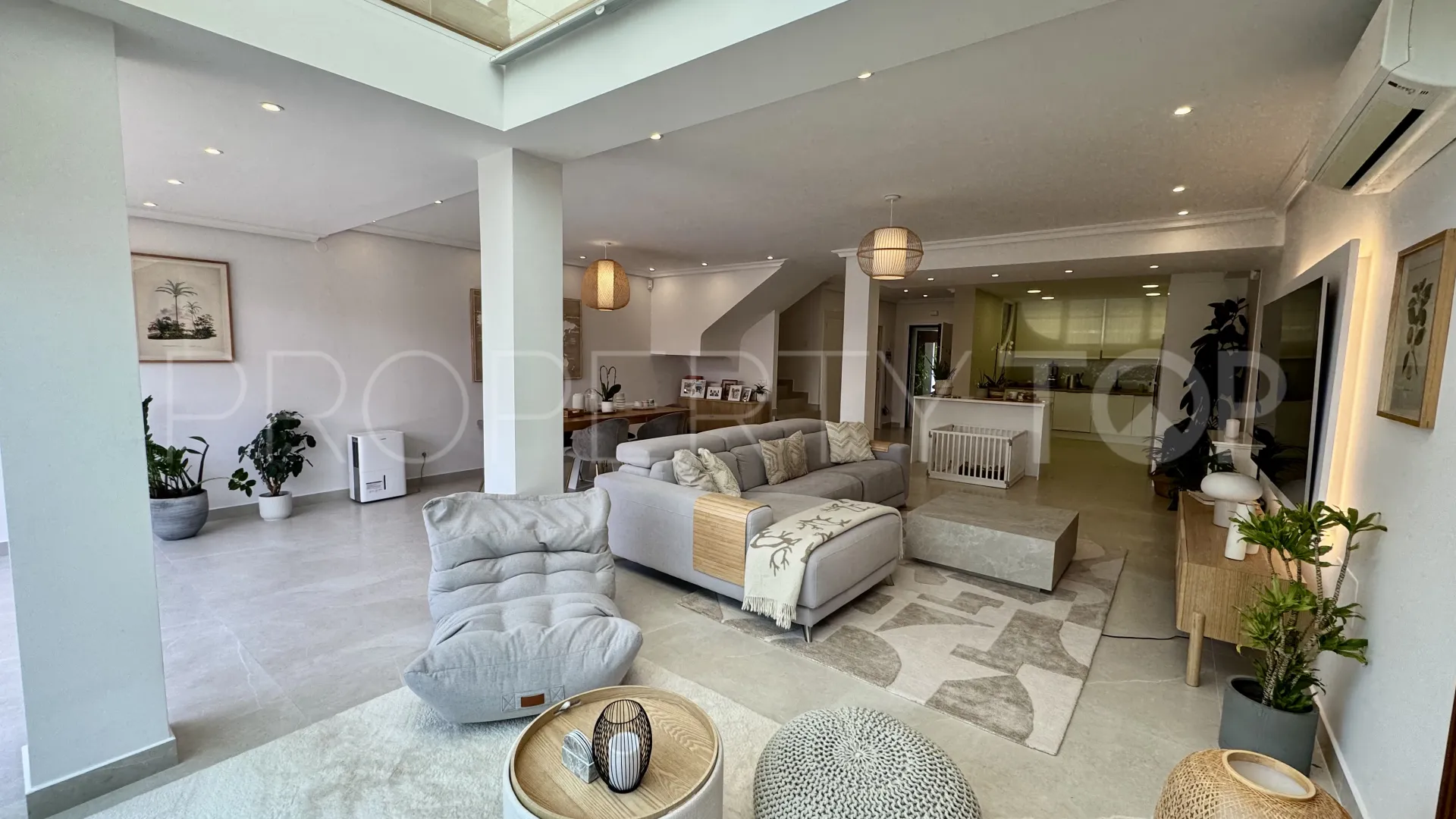 Las Petunias town house for sale