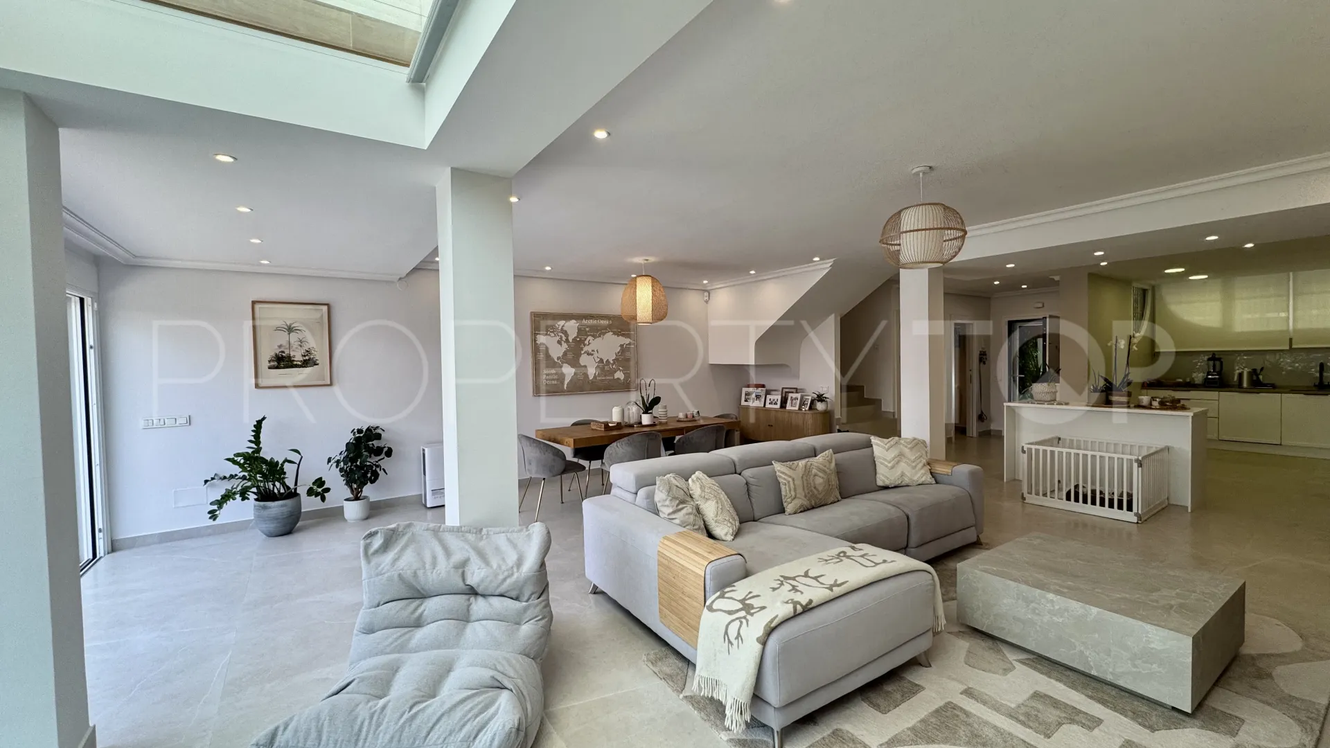Las Petunias town house for sale