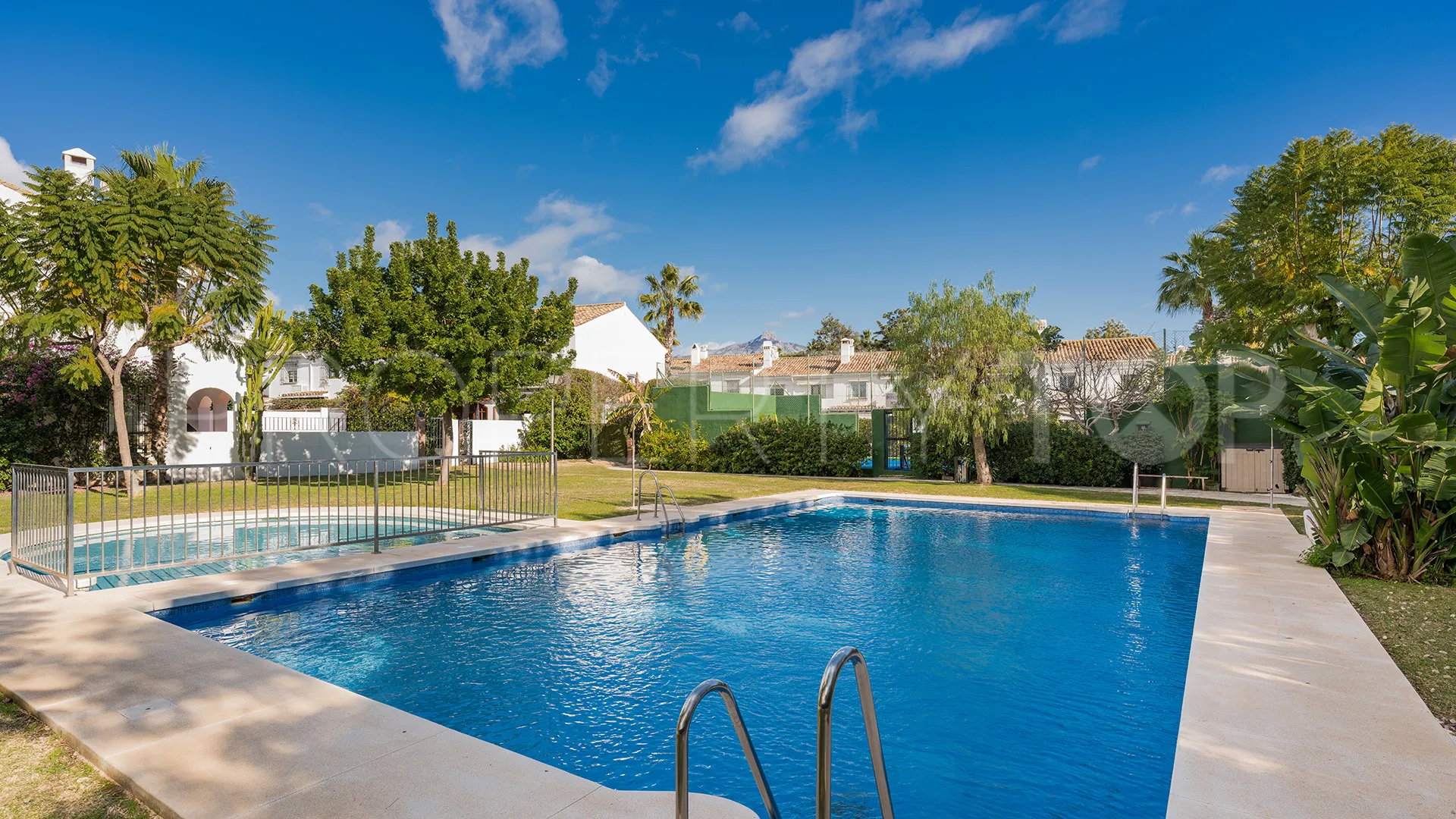Las Petunias town house for sale