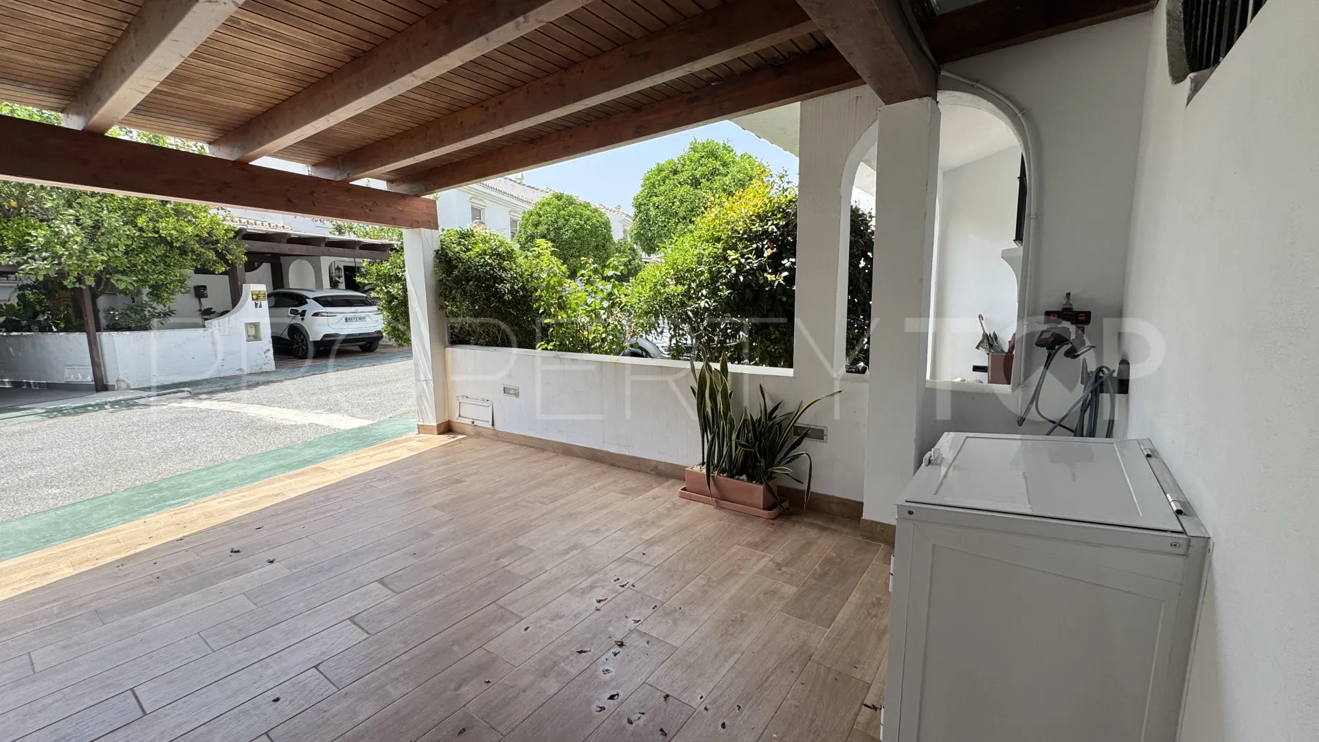 Las Petunias town house for sale