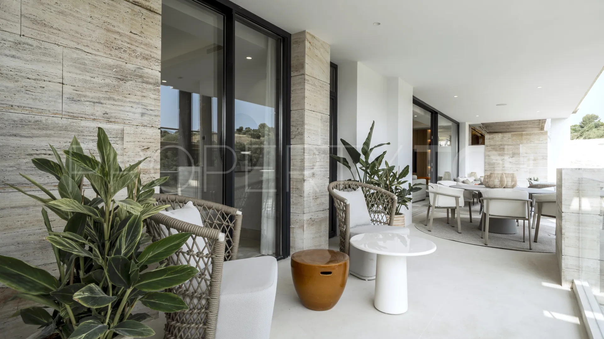 Apartment for sale in Aloha with 2 bedrooms