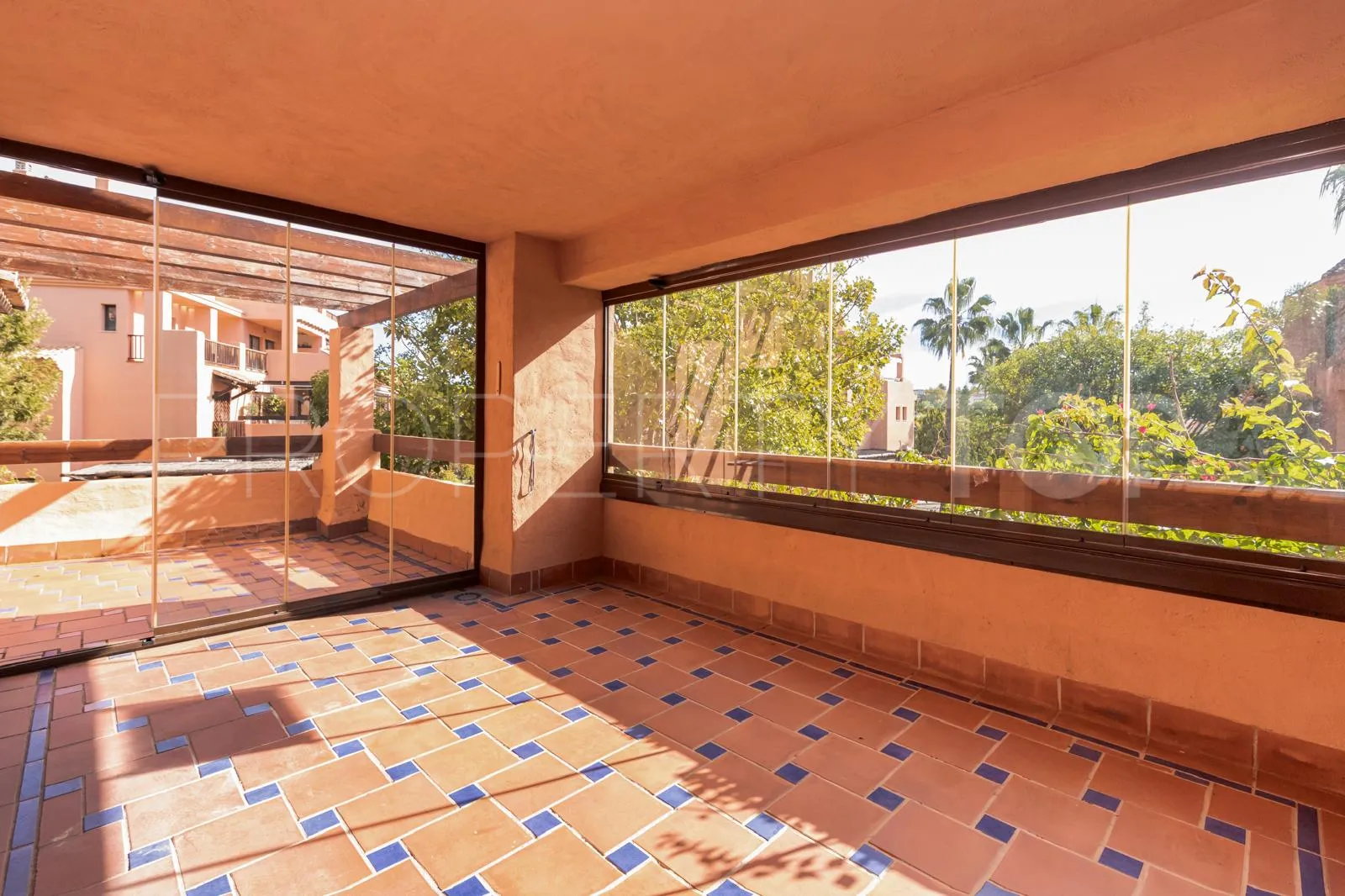 Comprar apartamento en Hacienda del Sol con 4 dormitorios