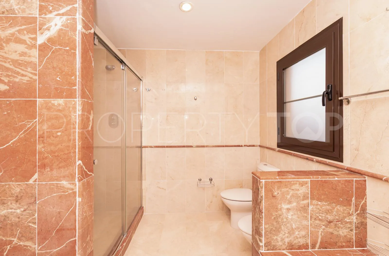 Comprar apartamento en Hacienda del Sol con 4 dormitorios