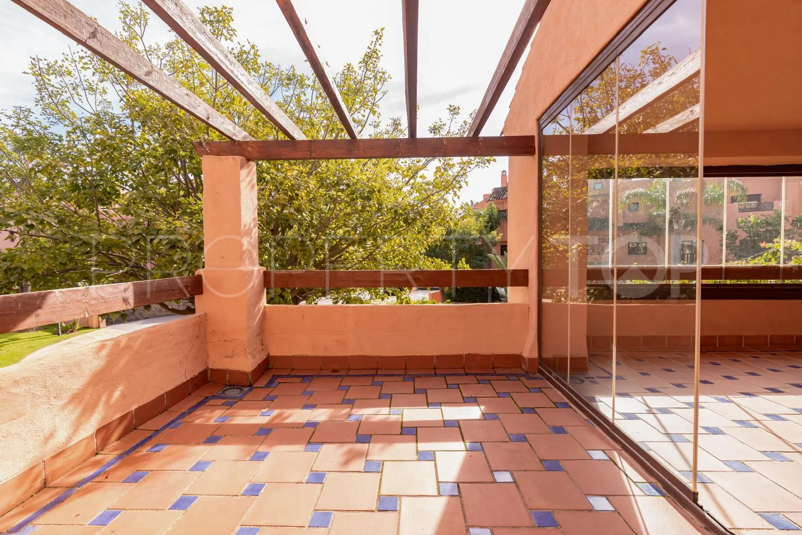 Comprar apartamento en Hacienda del Sol con 4 dormitorios