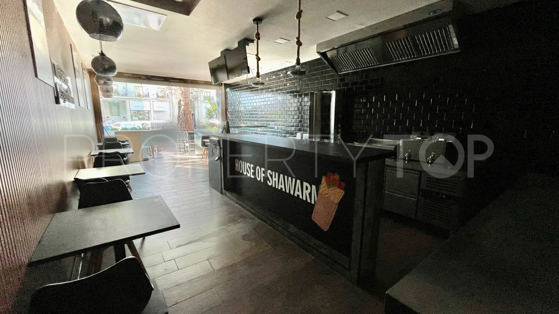 For sale Nueva Andalucia commercial premises