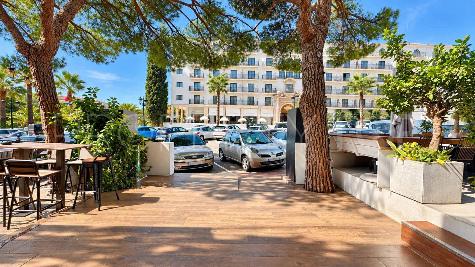 Comprar local comercial en Marbella - Puerto Banus