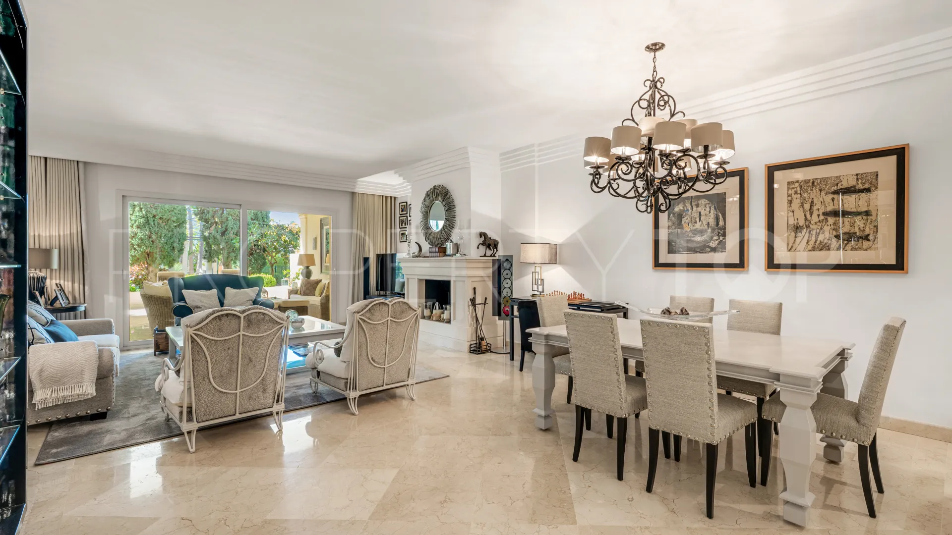 For sale apartment with 3 bedrooms in Las Alamandas