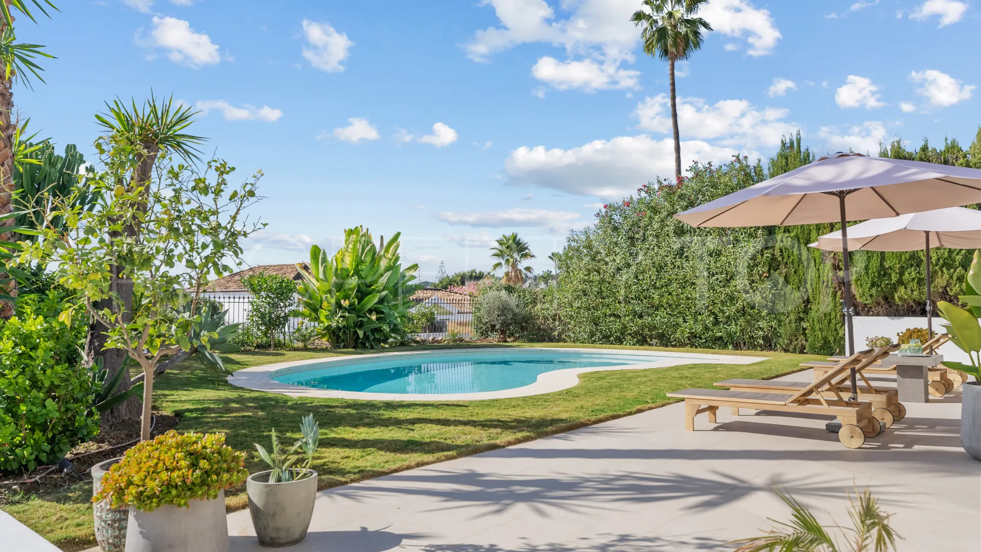 For sale Nueva Andalucia villa
