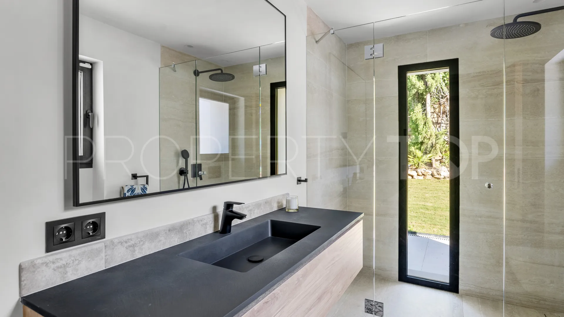 For sale Nueva Andalucia villa