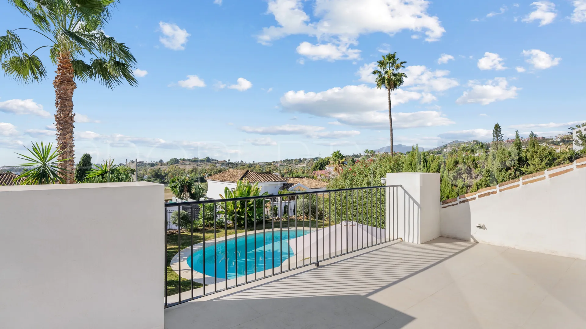 For sale Nueva Andalucia villa