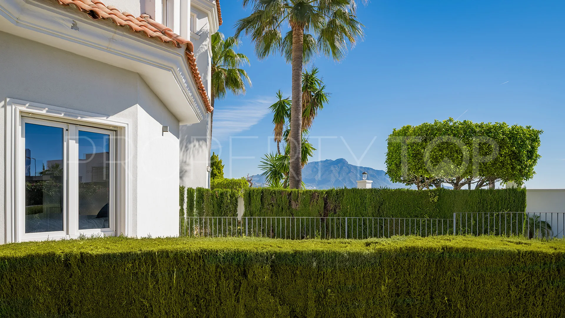 For sale La Alqueria 6 bedrooms villa