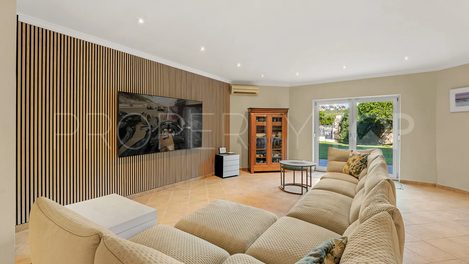 For sale La Alqueria 6 bedrooms villa