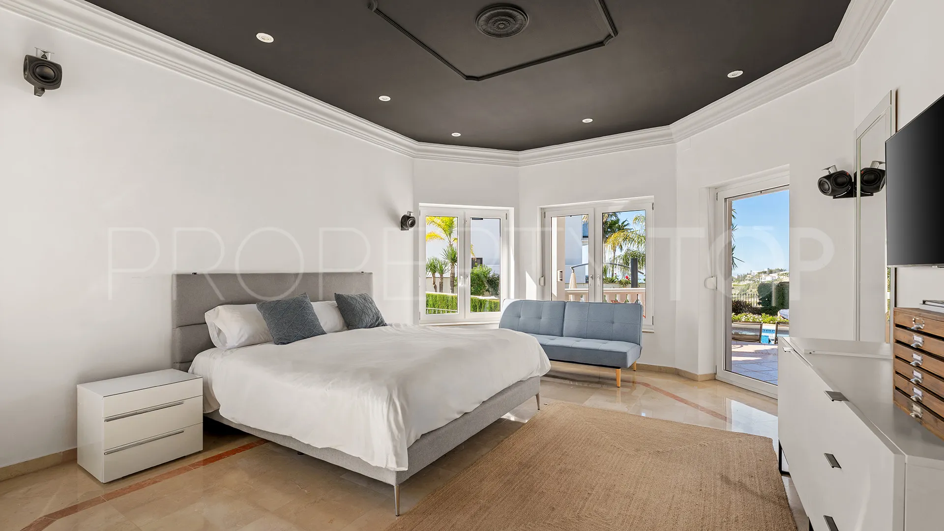 For sale La Alqueria 6 bedrooms villa