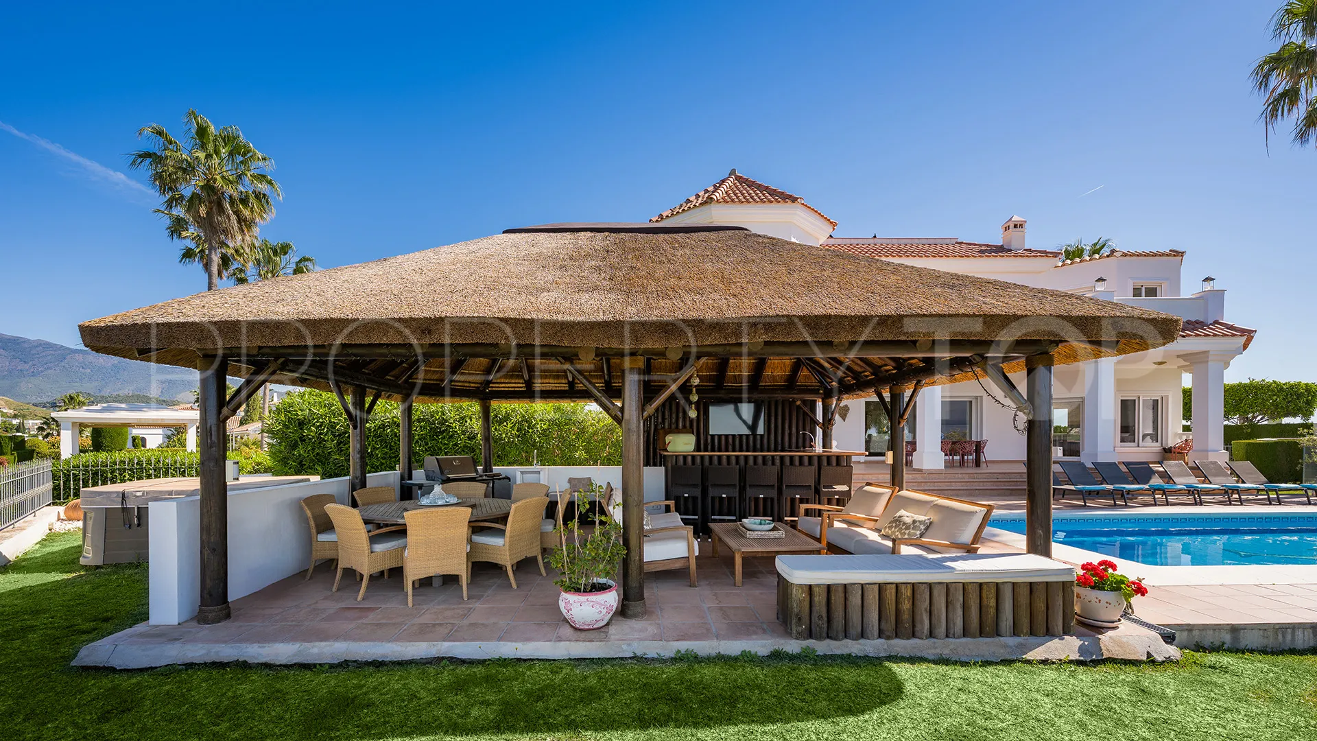 For sale La Alqueria 6 bedrooms villa