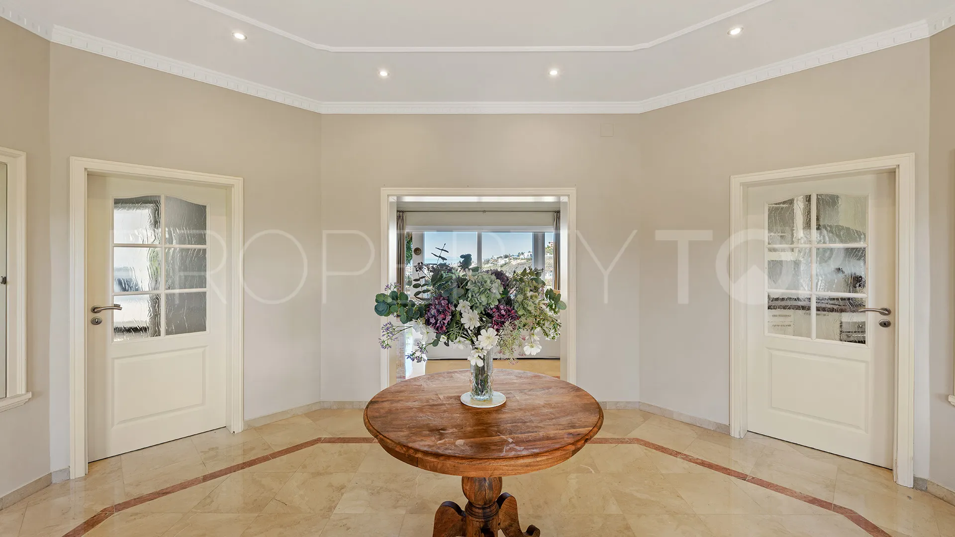 For sale La Alqueria 6 bedrooms villa